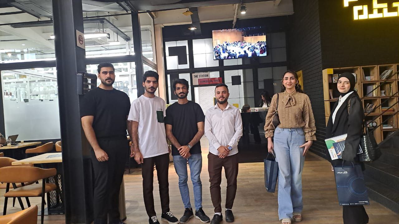 ضمن انشطة البرنامج التدريبي الذي اعده (المصرف الأهلي العراقي) لنخبة متميزه  من خريجي  الجامعات العراقية  للعام الدراسي الحالي  بضمنهم طلبة الكلية التقنية الادارية /بغداد  تحت عنوان (Banking  ready ) وقع اختيار المصرف على مجموعه من طلبة قسم تقنيات ادارة المعلومات في الكلية : عبد الرحمن عادل كامل محمود خالد زهير ابراهيم فراس خليل ياسين حسين جابر كمجموعه متميزه  للتدريب العملي ضمن برنامج تدريب عملي خاص (INTRENSHIP) العمل في مجال تنصيب الانظمة في نفس المصرف